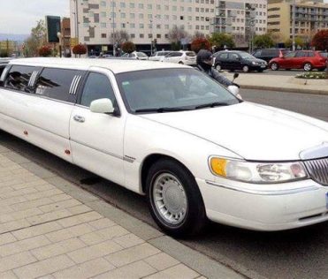 limusina-blanca-despedidas limusina-blanca-despedidas