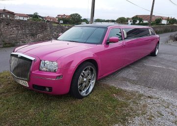 limusinas-rosa-despedidas limusinas-rosa-despedidas